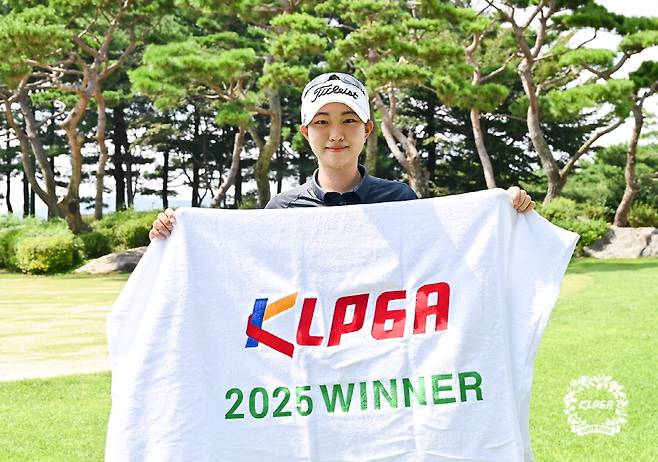 국가대표 상비군 출신 이세영B가 점프투어 첫 우승을 차지했다. KLPGA 제공