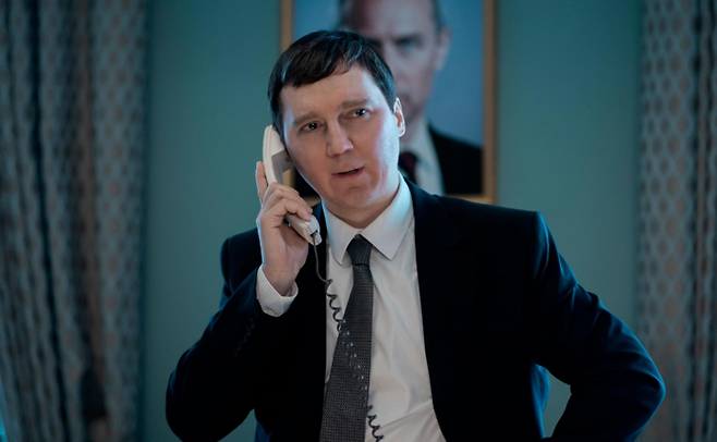 영화 ‘크렘린의 마법사’에서 주인공 바딤 바라노프를 연기한 배우 폴 다노. 스티븐 스필버그 감독의 자전적 영화 ‘파벨만스’에서 주연을 맡았던 바로 그 배우입니다. [베네치아영화제]