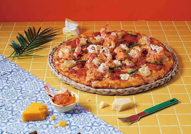 랍스터 슈림프 투움바 피자 <사진=도미노피자>