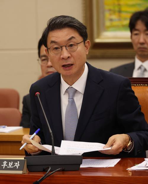 2일 국회 정무위원회에서 열린 이억원 금융위원장 후보자에 대한 인사청문회가 열리고있다. [이충우 기자]