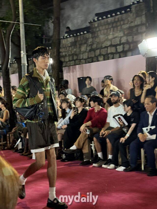 26SS서울패션위크 오프닝 앤더슨 벨 패션쇼. /이지혜 기자