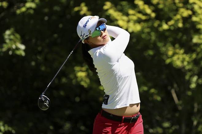 [노턴=AP/뉴시스] 김세영이 지난달 31일(현지 시간) 미 매사추세츠주 TPC 보스턴에서 열린 미국여자프로골프(LPGA) 투어 FM 챔피언십 최종 라운드 1번 홀에서 티샷하고 있다. 김세영은 최종 합계 17언더파 271타 단독 3위로 대회를 마쳤다. 2025.09.01.