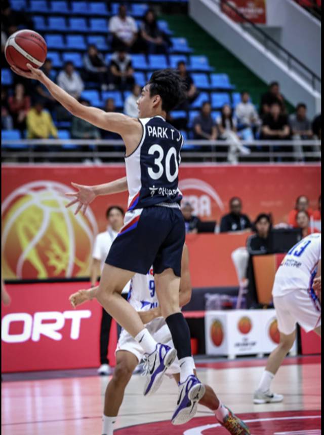 공격에 집중하는 박태준. /사진=FIBA 홈페이지