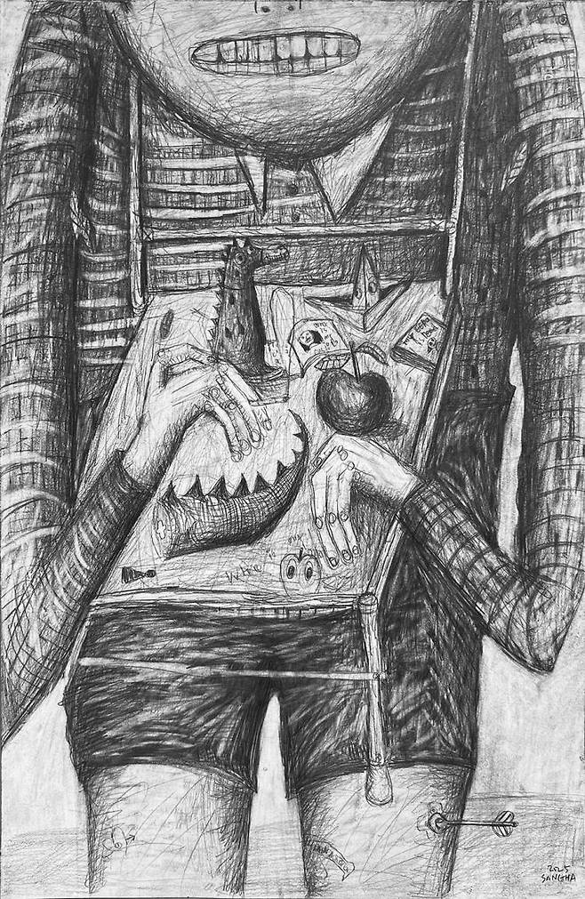 위로부터 조도휘作 ‘독백의 사람들’, 최청조作 ‘숨의 그릇, 비움의 언어’, 윤상하作 ‘balance_graphite on paper’