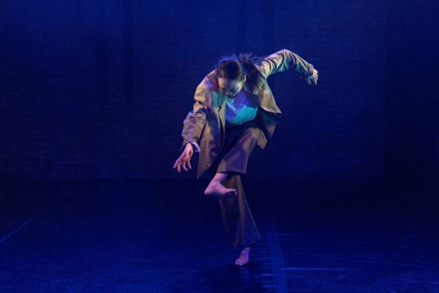 허경미 무용단-무무 '그리하여 능청이다' 공연 모습. 허경미무용단-무무 제공