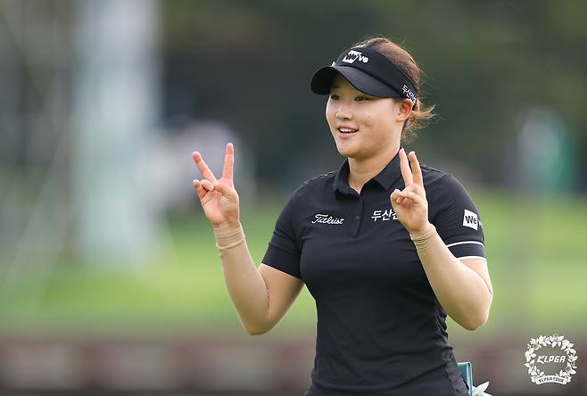 KB금융 스타챔피언십에서 두 대회 연속 우승에 도전하는 김민솔. [사진=KLPGA]