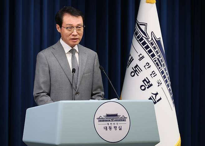 이규연 홍보소통수석이 8월31일 용산 대통령실에서 이재명 대통령의 국정 관련 브리핑을 하고 있다. ⓒ 연합뉴스