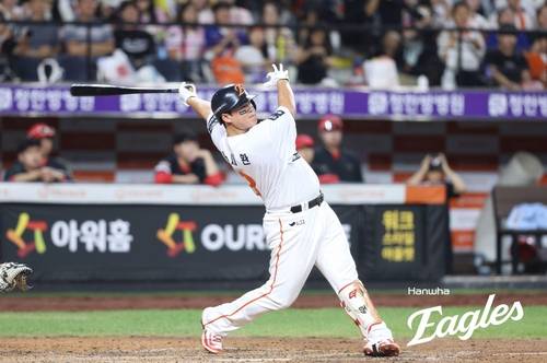 역전 3점 홈런 터뜨리는 한화의 노시환 [한화 이글스 제공. 재판매 및 DB 금지]