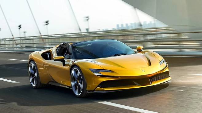 페라리 SF90 스파이더