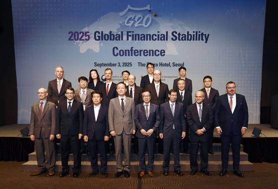 기획재정부와 한국개발연구원(KDI)은 '구조변화와 불확실성 환경에서의 금융안정성 강화와 회복력 제고'를 주제로 '2025 G20 글로벌 금융안정 컨퍼런스'를 개최했다. 뉴시스