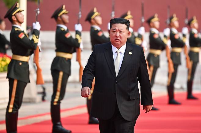 North Korean leader Kim Jong-un arrives for a Chinese military parade in Beijing on Sept. 3 to mark the 80th anniversary of Japan's surrender in World War II. [JOINT PRESS CORPS]
