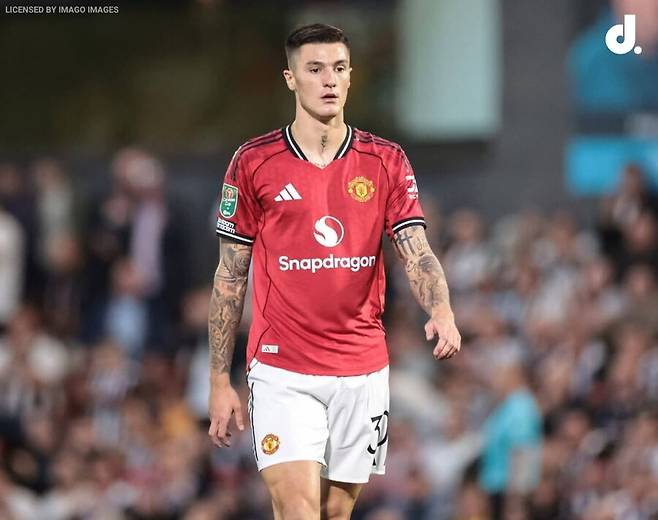 ▲ 'Francis Uche' SNS