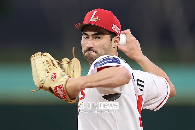 ▲ 4일 광주 KIA전 선발 예정이었던 화이트는 이날 경기가 비로 취소되면서 KIA 대신 롯데를 만난다 ⓒ곽혜미 기자