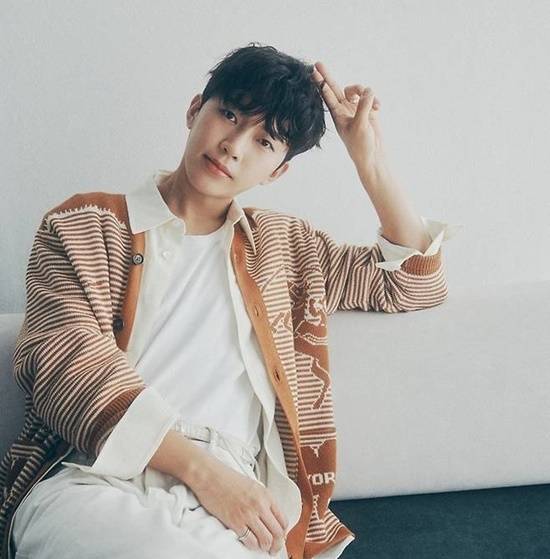 임영웅은 지난달 말부터 정규2집 발표와 방송 출연, K리그 축구 시축행사 등 예고된 일정들이 분주하다. 콘서트 티켓은 인천에 이어 대구 콘서트도 전석 매진을 기록했다. /물고기뮤직