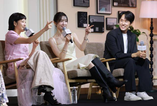 김고은 박지현과 조영민 감독(왼쪽부터 차례로)이 '은중과 상연'의 제작발표회에 참석했다. 뉴스1