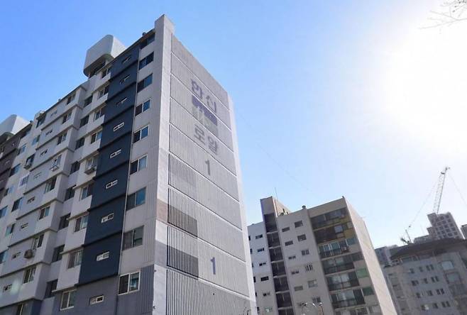 서울 서초구 잠원동 한신로얄아파트 전경. /출처=네이버지도