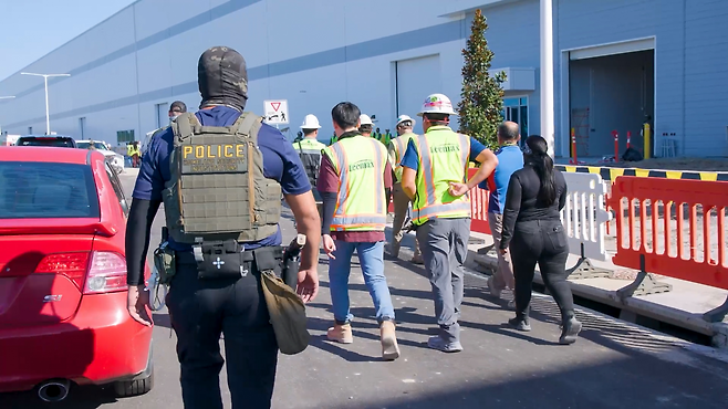 美 이민당국이 공개한 현대차-LG엔솔 이민단속 사진 (출처=ICE 홈페이지)