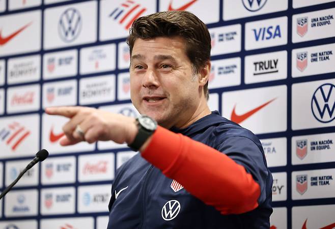 <yonhap photo-0138=""> 공식 기자회견하는 포체티노 미국 축구 대표팀 감독 (모리스타운[미국 뉴저지주]=연합뉴스) 윤동진 기자 = 미국 축구 국가대표팀 마우리시오 포체티노 감독이 5일(현지시간) 미국 뉴저지주 하얏트 리젠시 모리스타운에서 열린 공식 기자회견에서 발언하고 있다. 2025.9.6 mon@yna.co.kr/2025-09-06 00:51:54/ <저작권자 ⓒ 1980-2025 ㈜연합뉴스. 무단 전재 재배포 금지, AI 학습 및 활용 금지></yonhap>