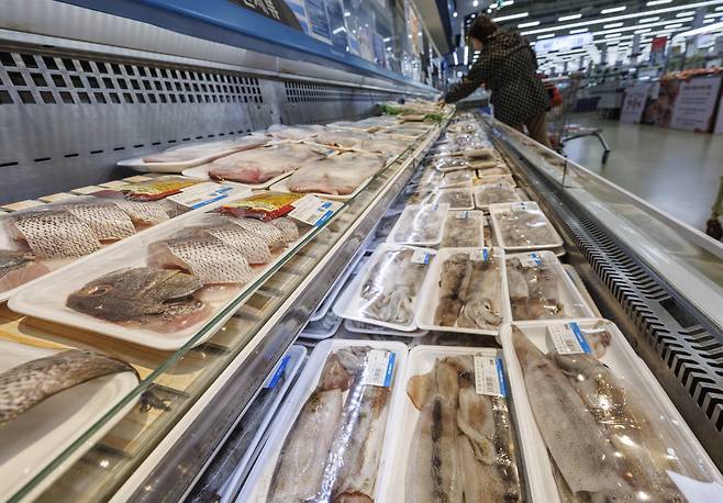 서울의 한 대형마트 내 수산물 코너의 모습 [연합]