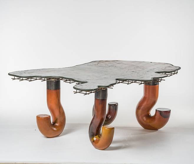 D. ﻿’Holland’ table, 1996(Gallery Moirmans Knokke, Belgium) *재판매 및 DB 금지