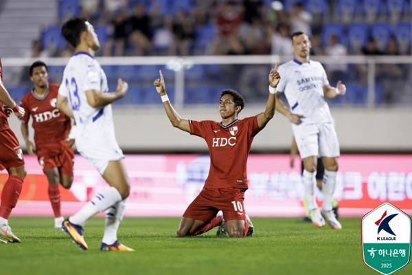 페신 / 사진=한국프로축구연맹 제공