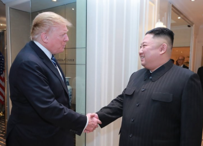 조선중앙통신은 김정은 국무위원장과 도널드 트럼프 대통령이 전날 베트남 하노이 메트로폴 호텔에서 단독회담, 확대회담을 했다고 2019년 3월 1일 보도했다. 연합뉴스