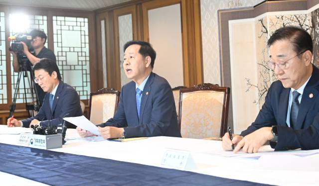 구윤철 부총리 겸 기획재정부 장관은 7일 서울 종로구 정부서울청사에서 열린 부동산관계장관회의를 주재, 모두발언을 하고 있다. 2025.9.7. 기재부 제공