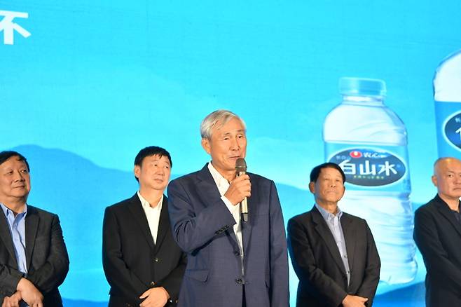 농심신라면배·농심백산수배 개막식에서 조훈현 9단이 대회에 임하는 각오를 전하고 있다.(사진 한국기원 제공)