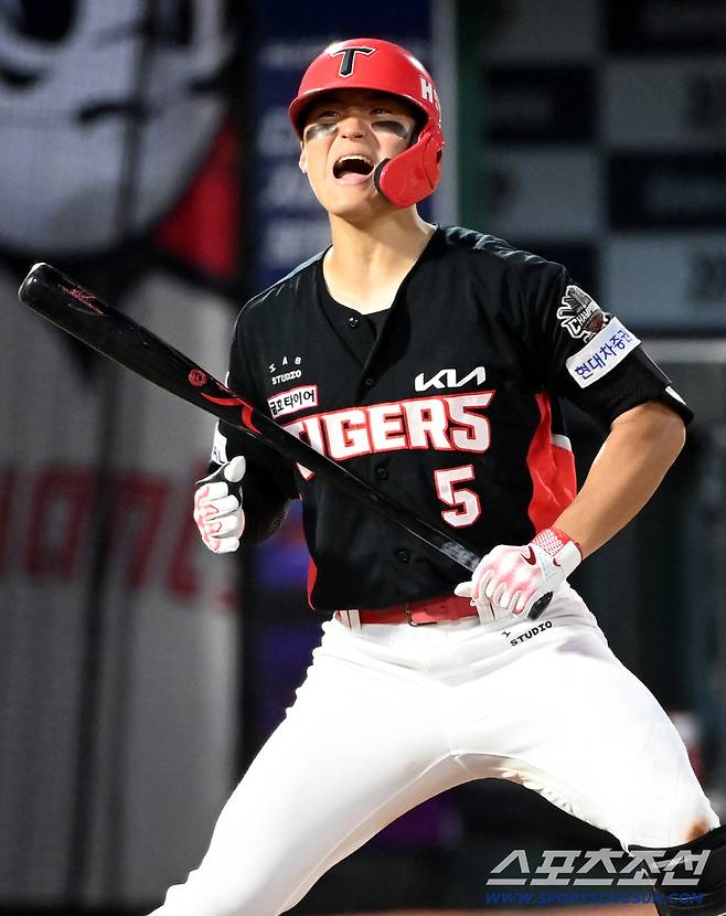 7일 부산 사직야구장에서 열린 KIA와 롯데의 경기, 4회초 1사 1,3루 김도영이 이민석의 스트라이크에 아쉬워하고 있다. 부산=허상욱 기자wook@sportschosun.com/2025.08.07/