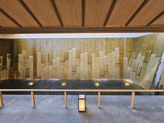 7fed8273b58b68f551ee83e14f857173c3ddda70f950b80efa74d29d325ee4a2