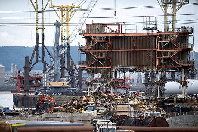 2025년 9월 4일 영국 북동부 하틀풀 인근 티스 강 하구에 위치한 시추선. [AFP=연합]