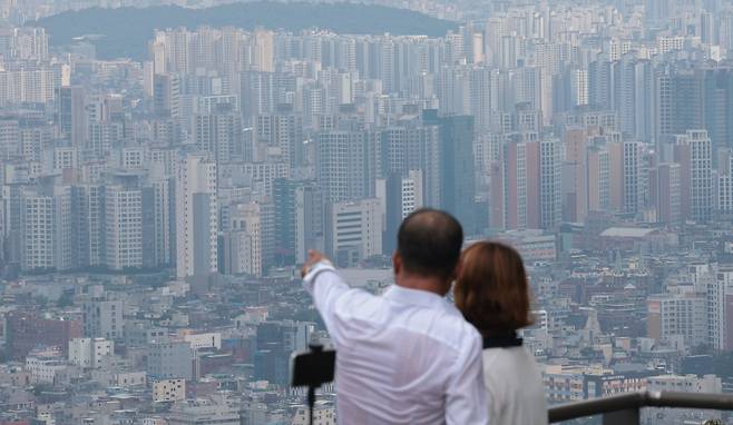 31일 서울 남산에서 바라본 시내 모습. [연합]