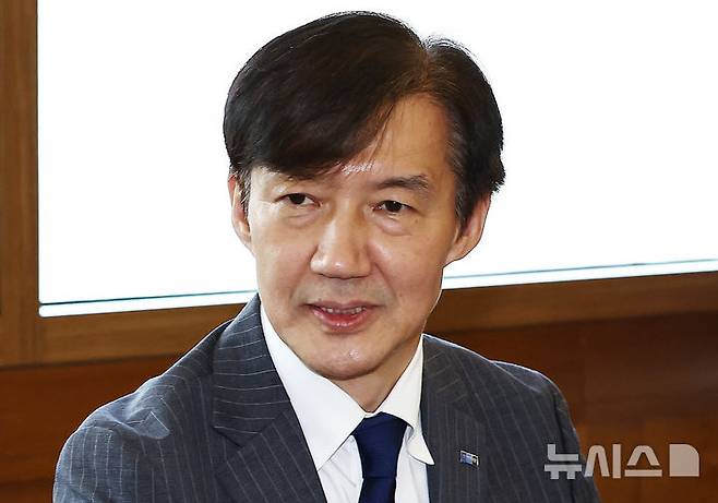 [서울=뉴시스] 김진아 기자 = 조국혁신당 조국 혁신정책연구원장이 4일 오후 서울 종로구 조계사에서 총무원장 진우스님을 예방하며 발언하고 있다. (공동취재) 2025.09.04. photo@newsis.com