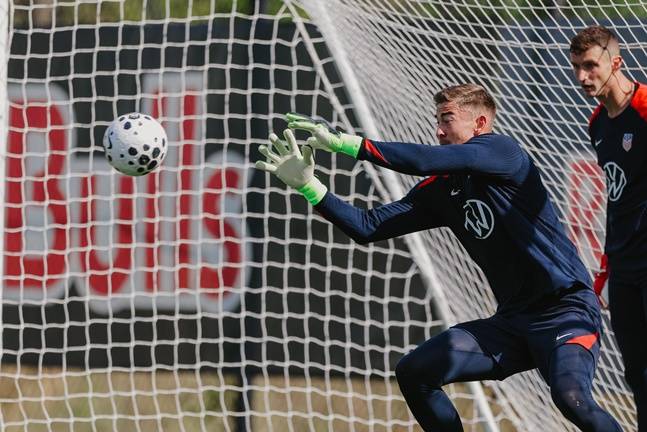 이번 9월 A매치 명단에 소집된 조나단 클린스만이 훈련하고 있는 모습. /사진=미국 축구 국가대표팀 공식 SNS