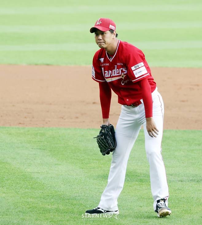 [한번에쓱]이숭용 감독 축하 '박해민 삼진잡으려 2000K 완성' 김광현