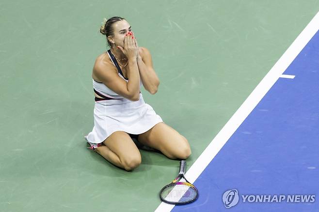 우승 확정 순간의 사발렌카 [UPI=연합뉴스]