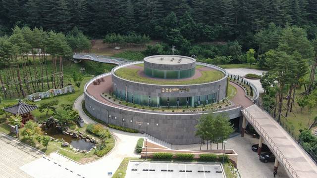 ▲ 금강송 에코리움 테마전시관 전경