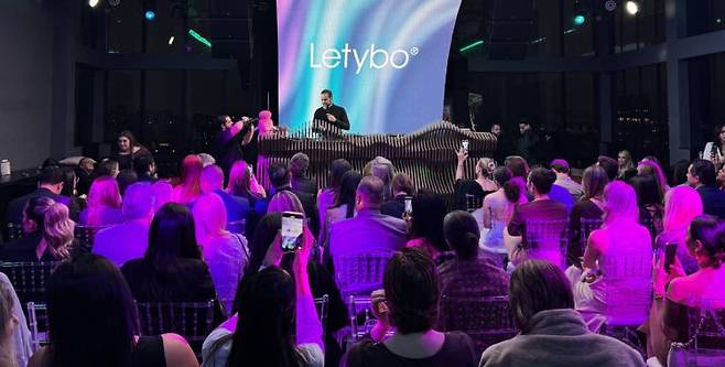 휴젤이 브라질에서 '레티보' 프리 론칭 행사를 개최했다. [사진=휴젤]