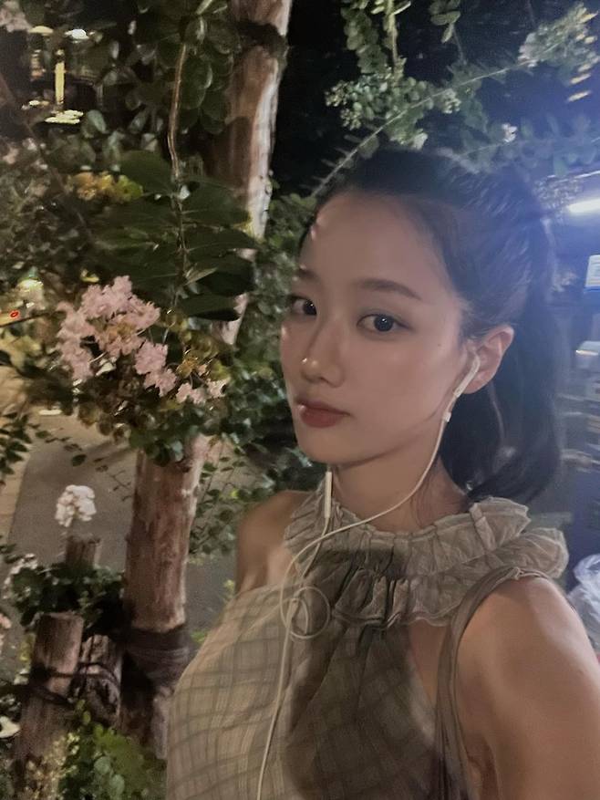 사진 | 이나은 SNS