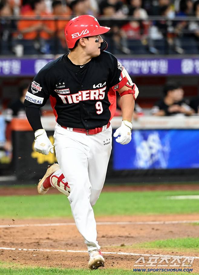 2일 대전 한화생명볼파크에서 열린 KIA와 한화의 경기, 3회말 윤도현이 선제 솔로홈런을 치고 있다. 대전=허상욱 기자wook@sportschosun.com/2025.09.02/