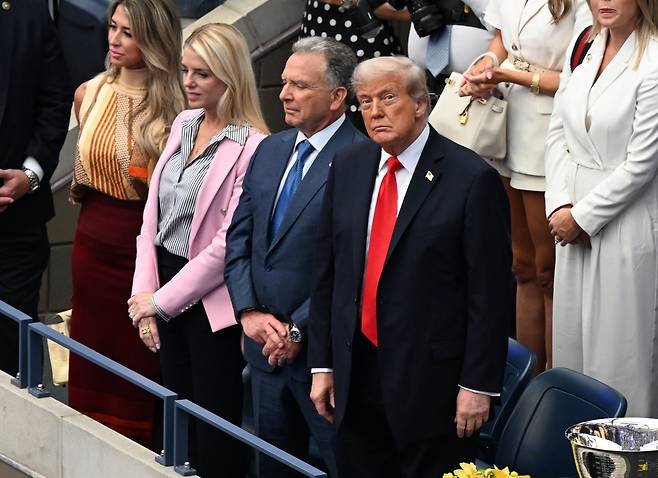 도널드 트럼프 미국 대통령이 7일 뉴욕에서 열린 2025 US 오픈 테니스 남자 결승전에 참석해 있다. /UPI 연합뉴스