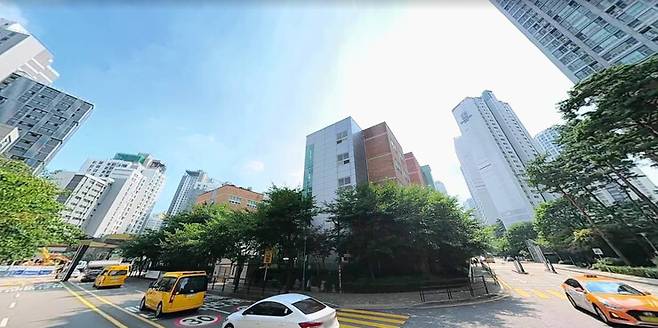 잠실초등학교. 다음로드뷰