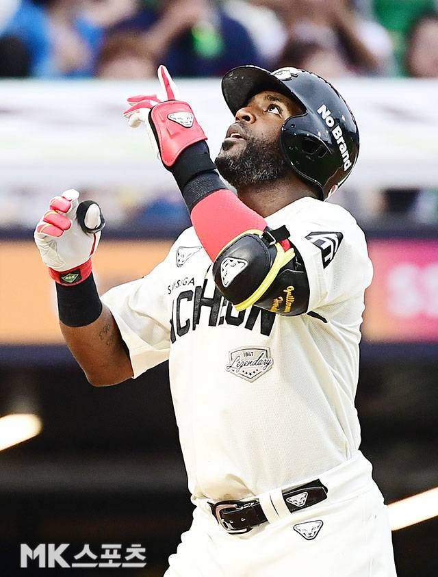 출산 휴가로 잠시 자리를 비우는 에레디아. 사진=김영구 기자