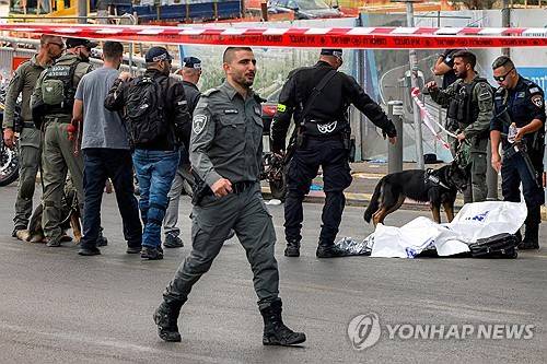 8일(현지시간) 예루살렘 총기 테러 현장 [AFP=연합뉴스 자료사진 제공]