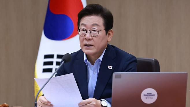 이재명 대통령이 29일 서울 용산 대통령실 청사에서 열린 임시 국무회의에서 발언하고 있다.