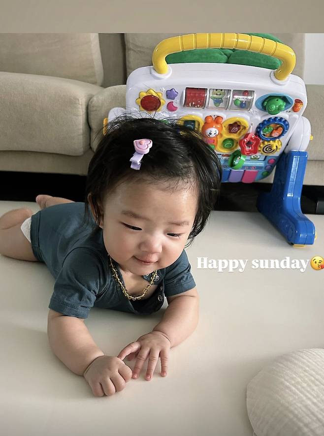 "이런 게 행복"..손담비, ♥이규혁+딸 해이와 단란한 일상 공개[스타IN★]