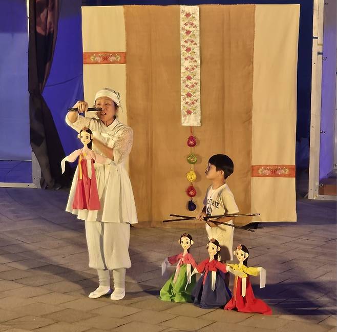올해 9월 5일 광명마당극 축제에서 '퍼펫 환타지'를 공연하는 고규미 씨 / 사진=심규호