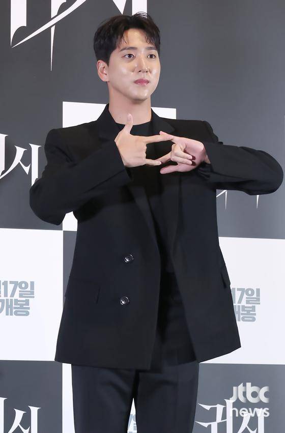 9일 오후 서울 CGV 용산아이파크몰에서 영화 '귀시' 언론시사회가 열렸다. 홍원기 감독, 배우 유재명, 문채원, 서영희, 원현준, 솔라, 차선우, 배수민, 서지수, 손주연이 참석했다. 박세완 엔터뉴스팀 기자 park.sewan@jtbc.co.kr