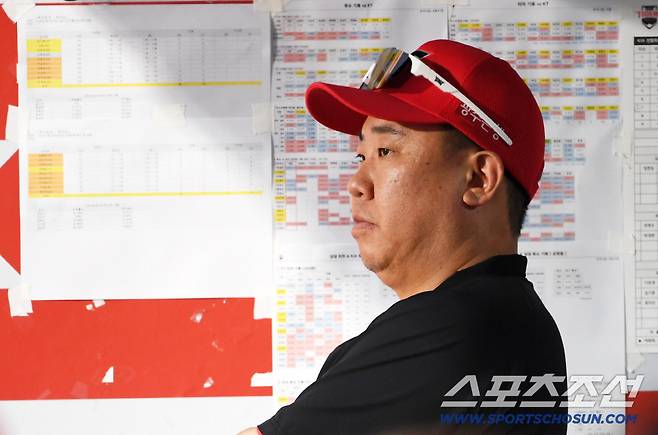 29일 수원KT위즈파크에서 열린 KBO리그 KT 위즈와 KIA 타이거즈의 경기. KIA 이범호 감독이 생각에 잠겨 있다. 수원=박재만 기자 pjm@sportschosun.com/2025.08.29/