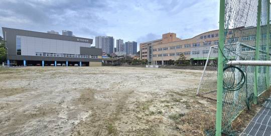 야외 훈련장이 없는 대전제일고등학교 운동장. 이성현 기자